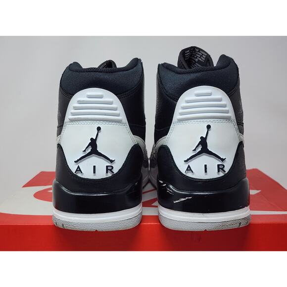 Jordan Legacy 312 BLACK WHITE AV3922-001 Size 11 WORN - Picture 4 of 8